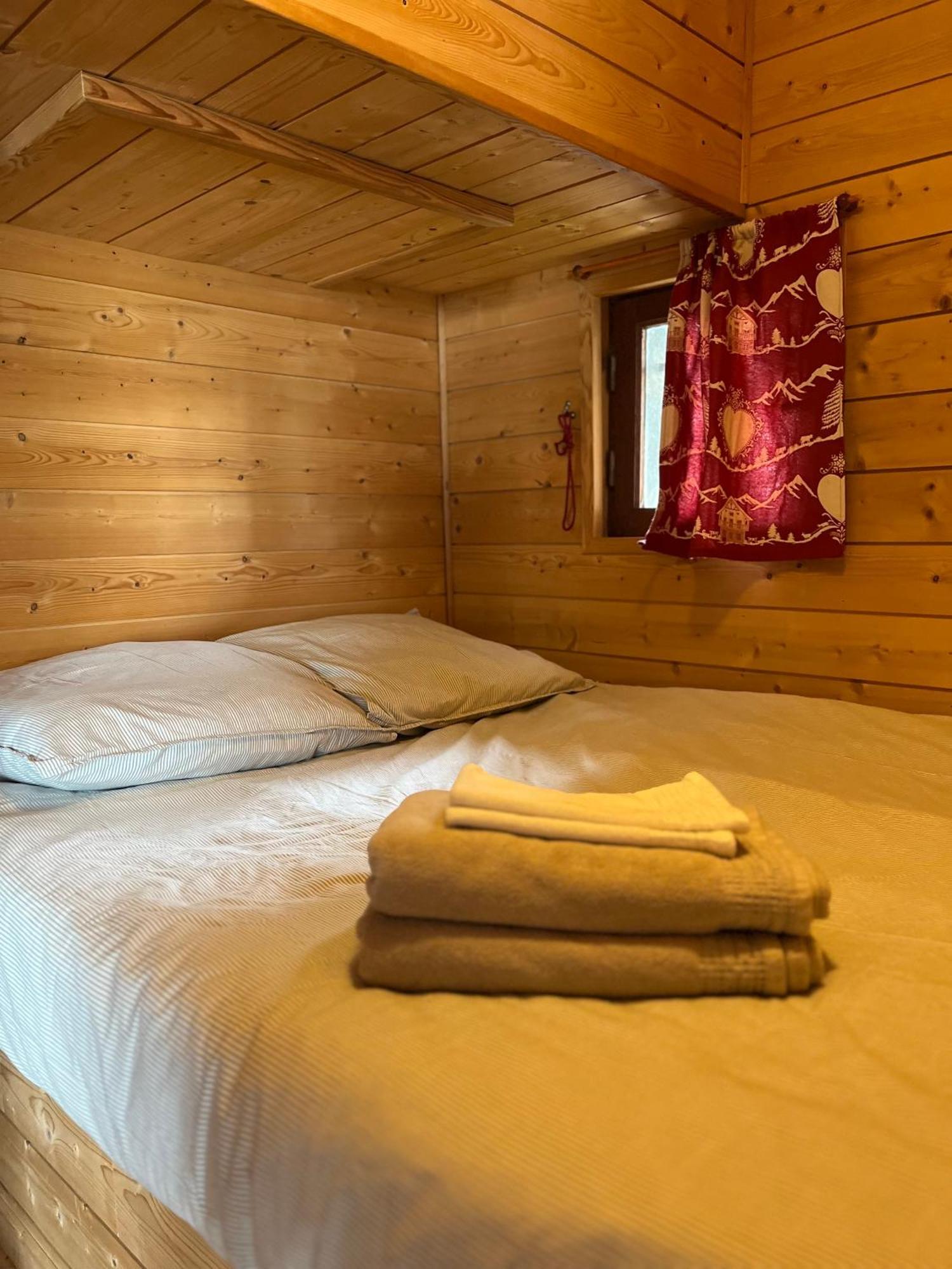 Chalet Des Myrtilles - Chalet Cosy Avec Vue Arette Eksteriør billede